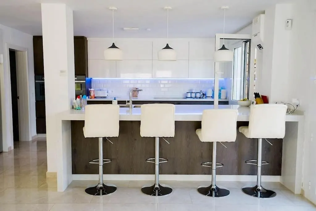 Fantastic Townhouse/ 4Bed/4Bath/ Puerto Banus Apartment Marbella Spain