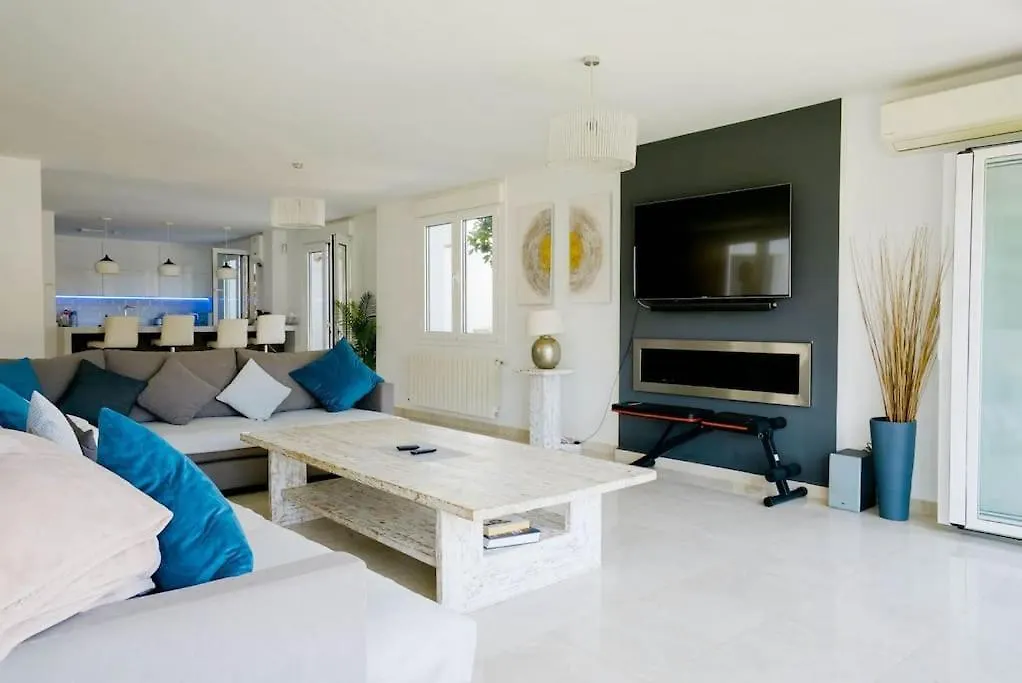 Fantastic Townhouse/ 4Bed/4Bath/ Puerto Banus Apartment Marbella